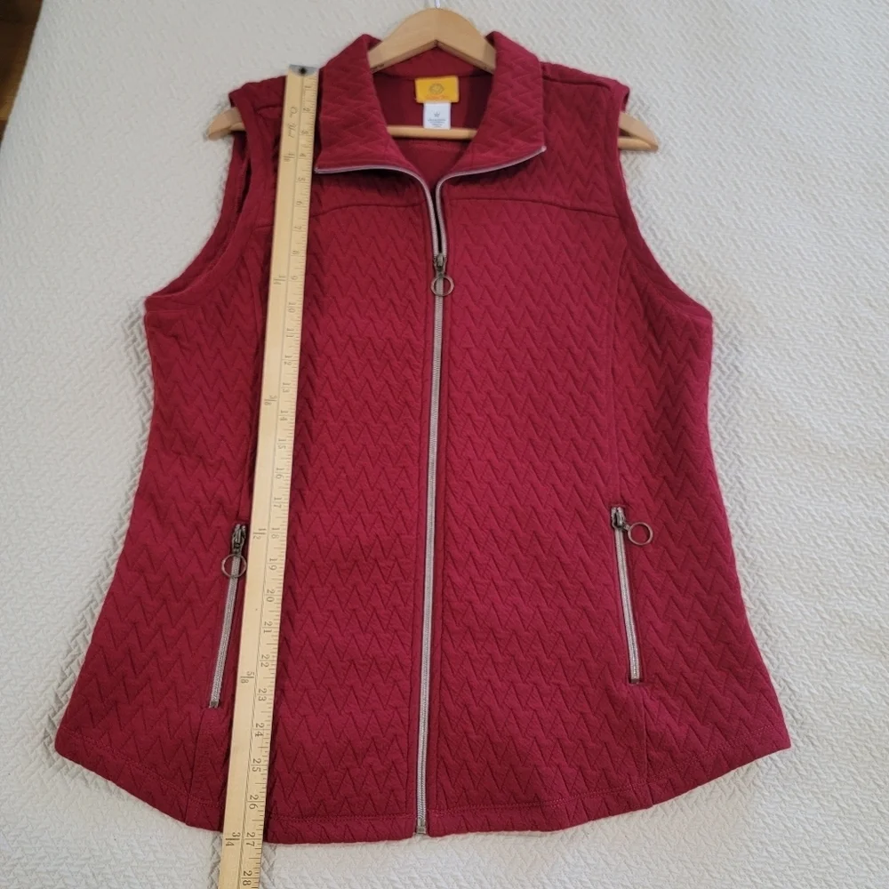 Ruby Rd. Women's Red Quilted Vest Size Medium Zipper Front